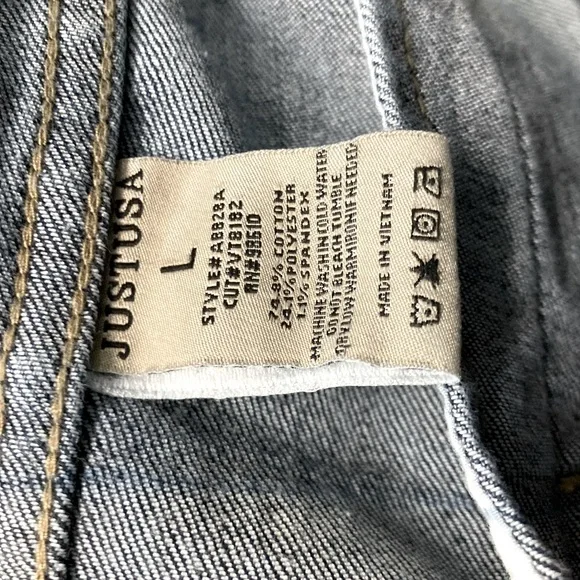 🛍️Just USA Fitted Fray Crop Denim Jacket size L - Picture 4 of 4
